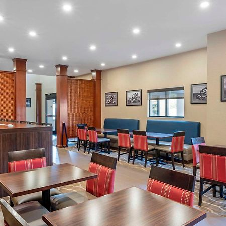 Comfort Suites West Indianapolis - Brownsburg Eksteriør billede