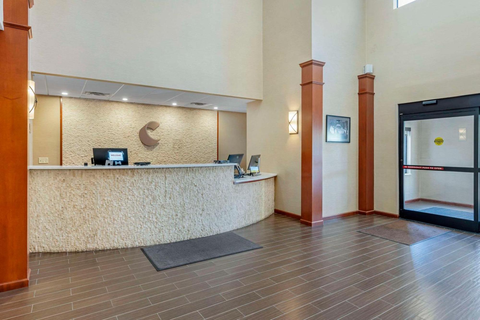 Comfort Suites West Indianapolis - Brownsburg Eksteriør billede